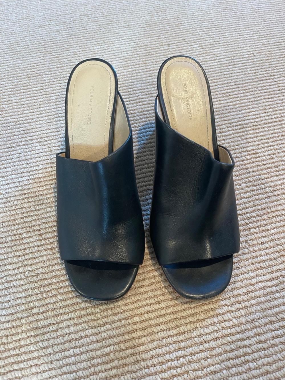 Pour La Victoire Black Leather Mule Slides